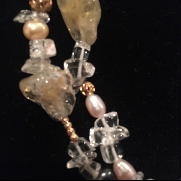 Beautiful Rock Crystal Chip Necklace with pearls, lapis and turquoise chips - Picture 4 of 4